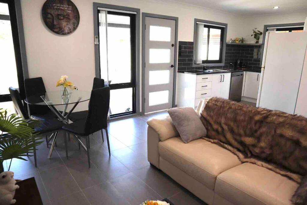 Lakeside Residence レイモンド・テラス エクステリア 写真